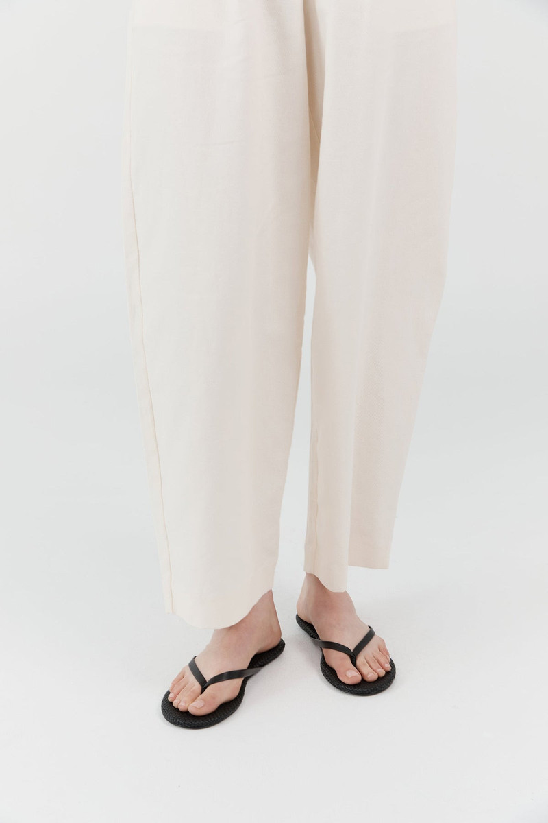 ST. AGNI Woven Flip Flop - Black outlook