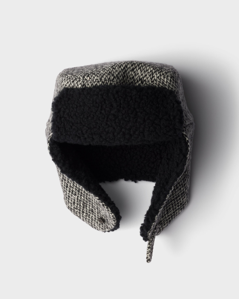 Tweed trapper hat 1