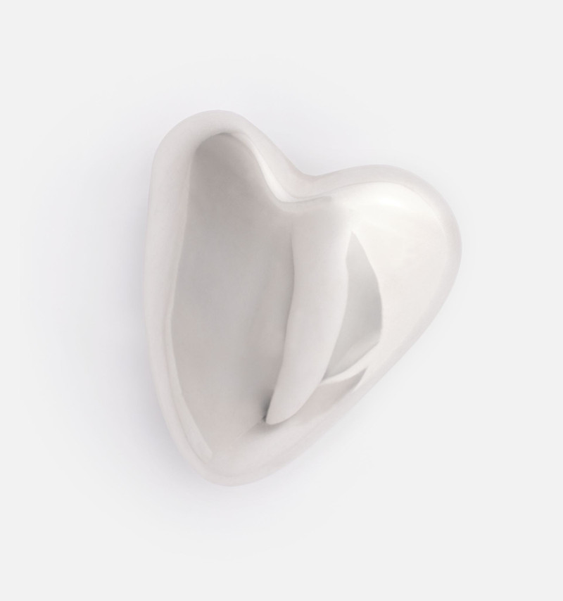 AMI Paris Metal Heart Earcuff Right outlook