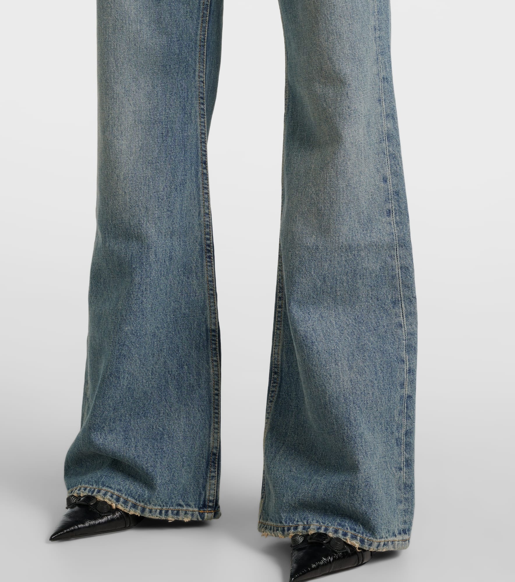 Mid-rise flared jeans - 5