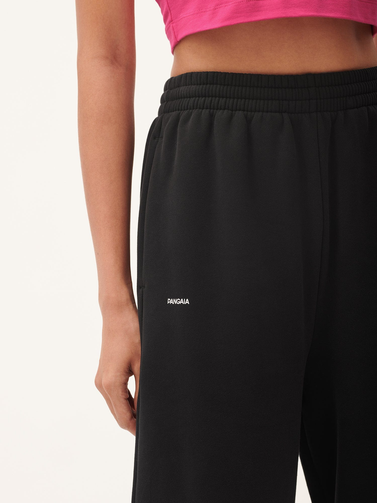 Womens 365 Midweight Straight Leg Track Pants - Black - 4