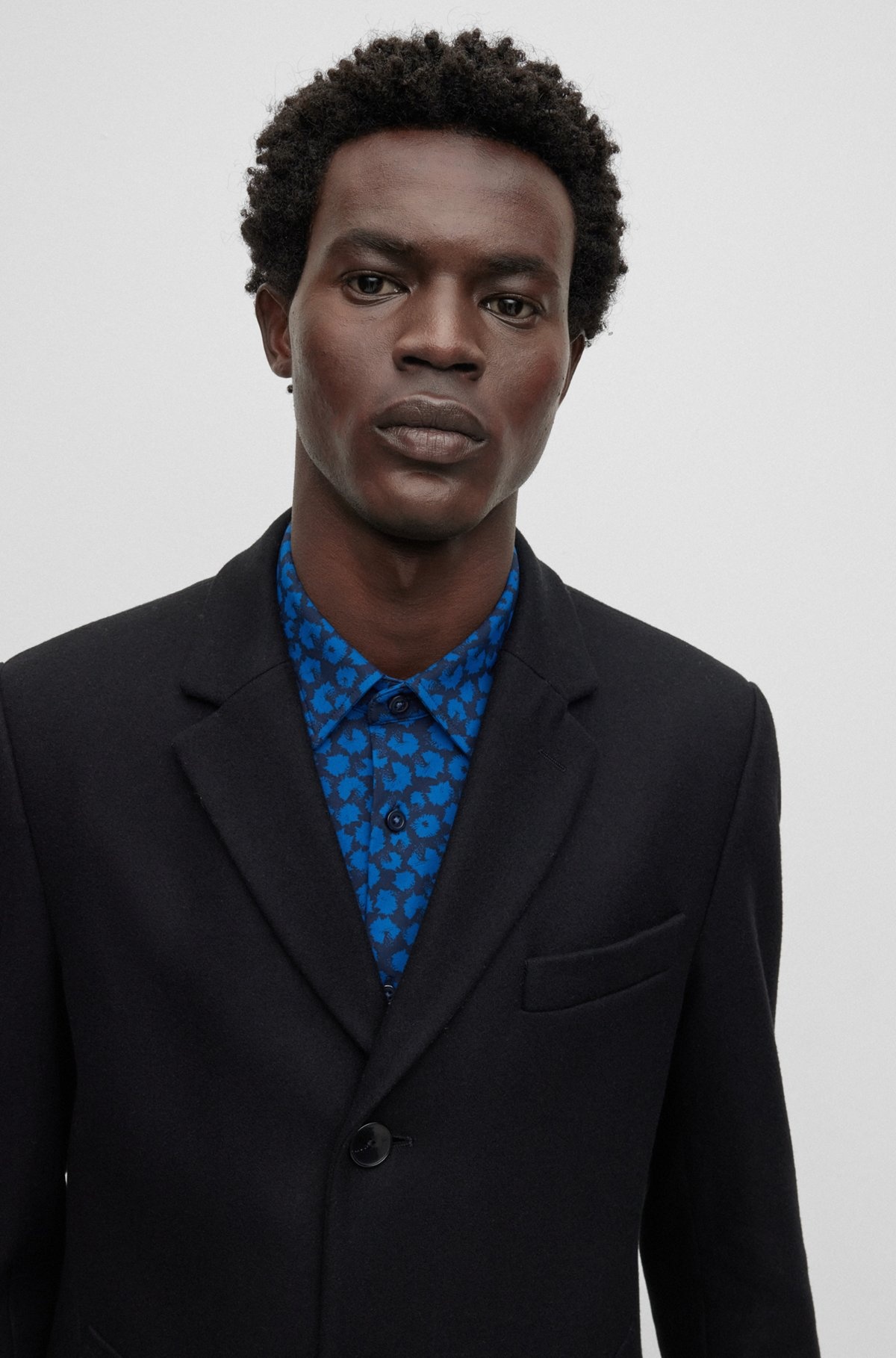 SLIM-FIT COAT IN A VIRGIN-WOOL BLEND - 3