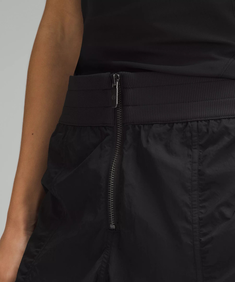 Front-Zip Mid-Rise Ruched Crop 4