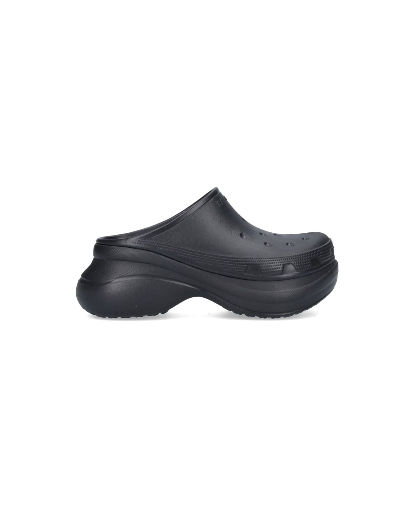 Crocs Rubber Slip-on - 2