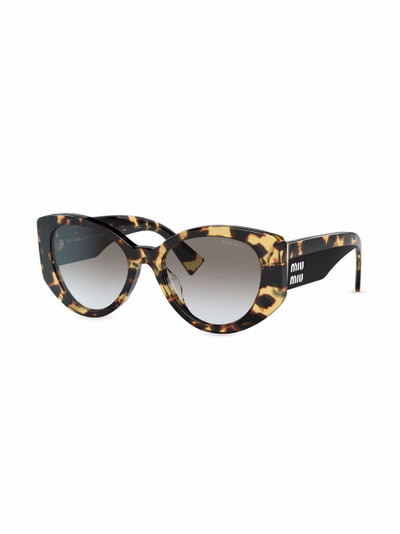 Miu Miu gradient-effect tortoiseshell sunglasses outlook