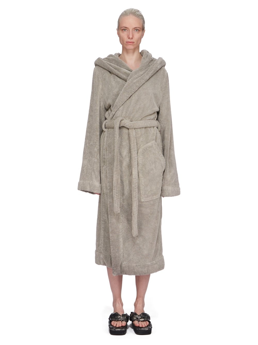 BATHROBE - 8
