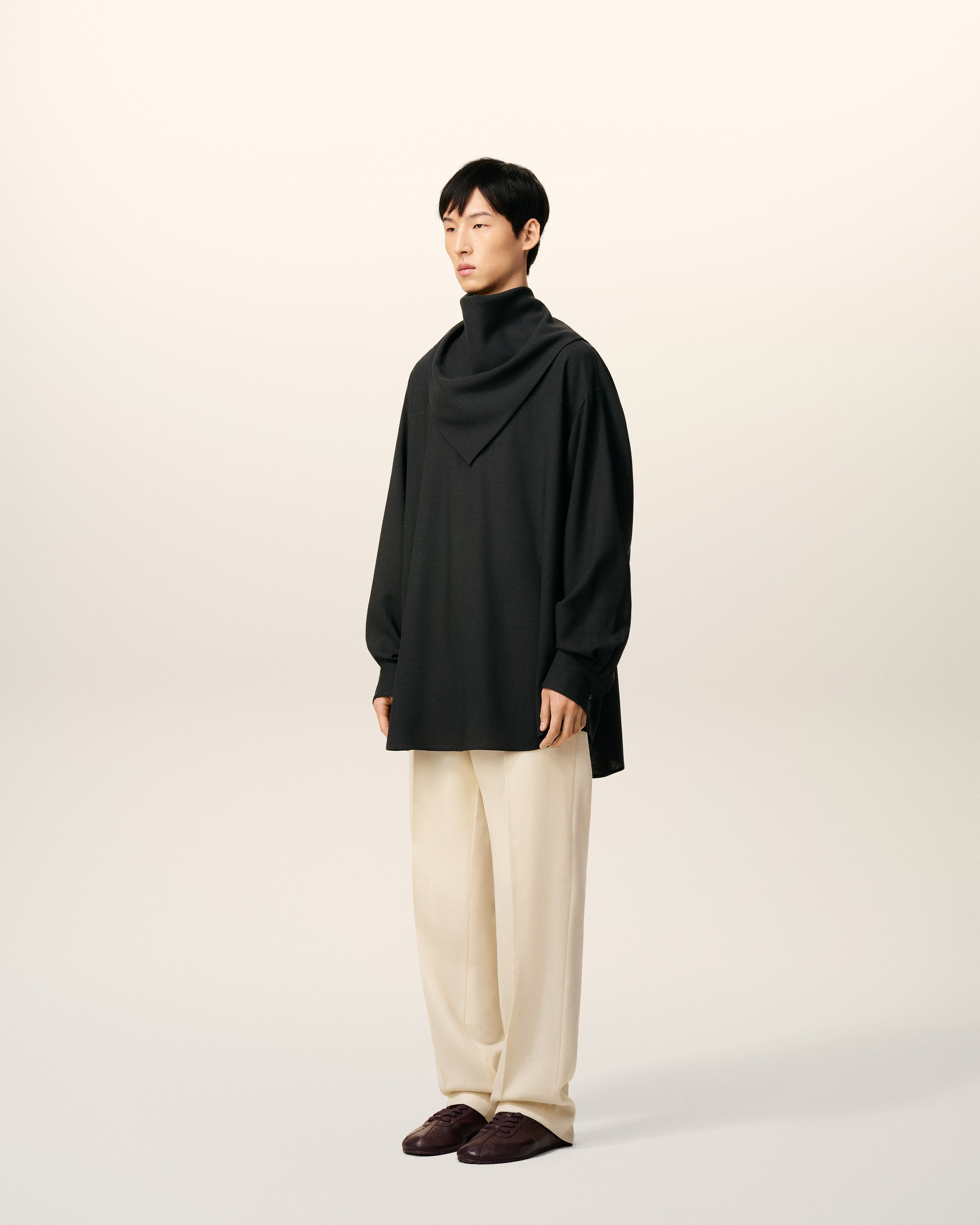 BLACK WOOL LONG SLEEVES BANDANA BLOUSE - 9