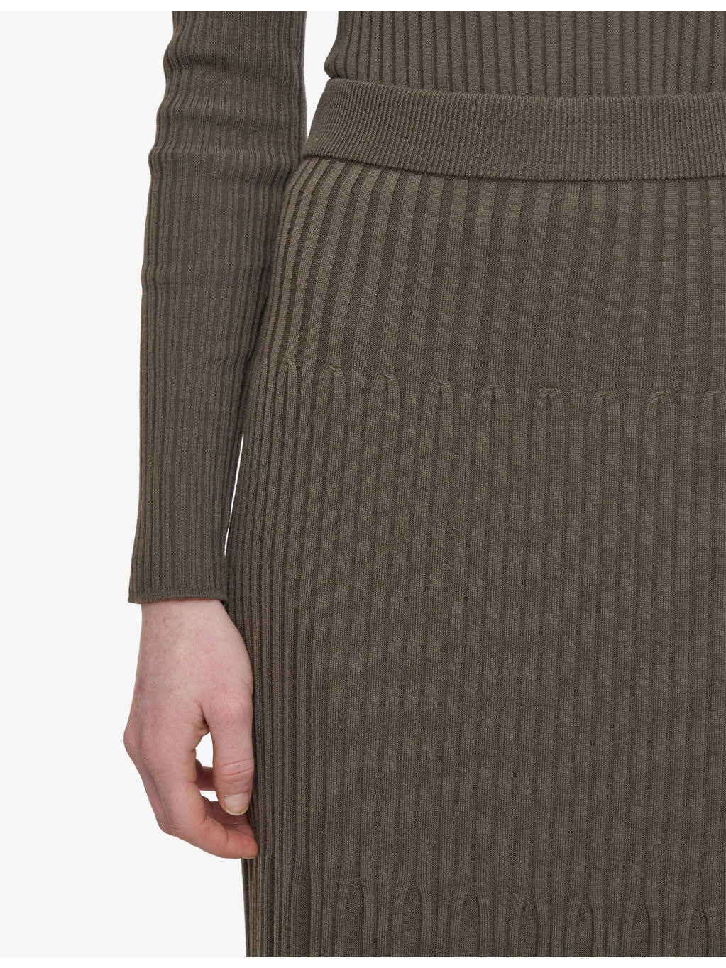 Pleated Ribbed Wool Knitted Maxi Skirt - 4