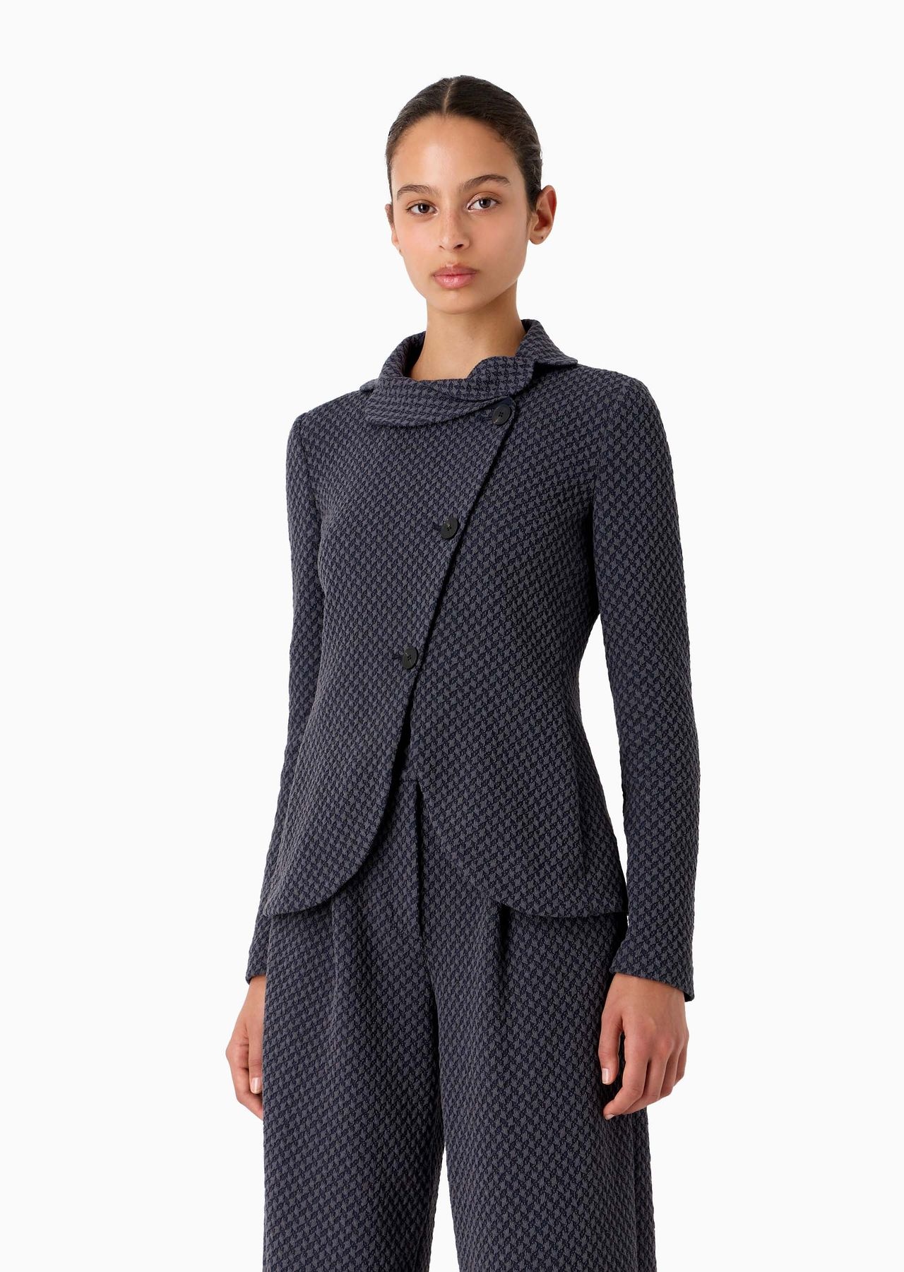 Jacket with off-centre buttoning in knit-look jacquard jersey - 2