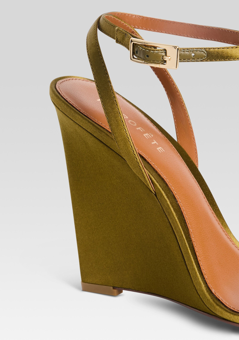 RETROFÊTE NELLY WEDGE outlook