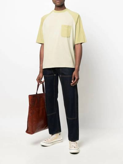 Levi's two-tone patch-pocket T-shirt outlook