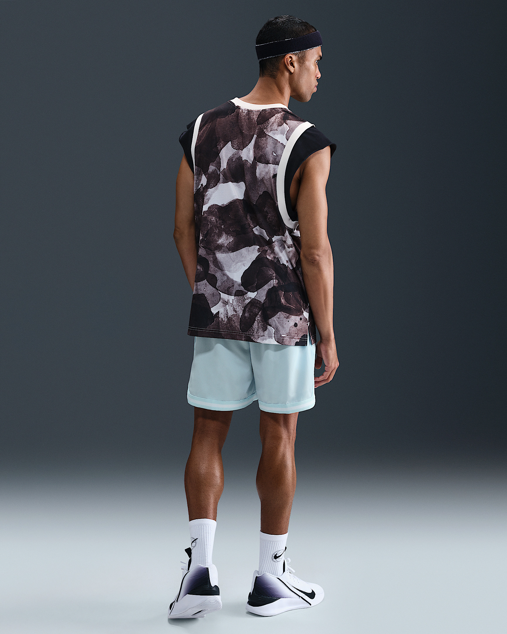 Nike DNA Men's Dri-FIT 6" UV Woven Basketball Shorts - 4