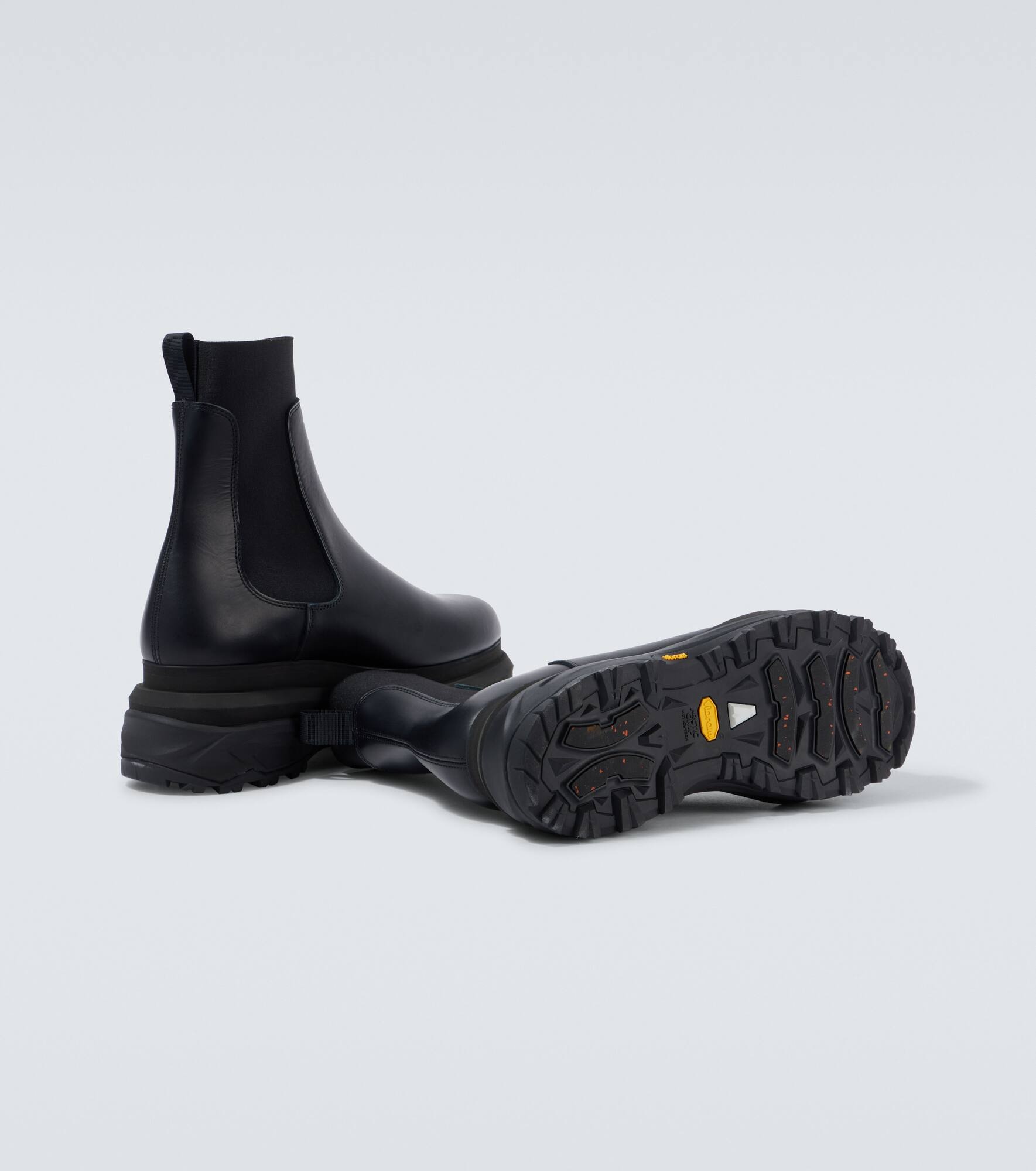 Leather Chelsea boots - 7