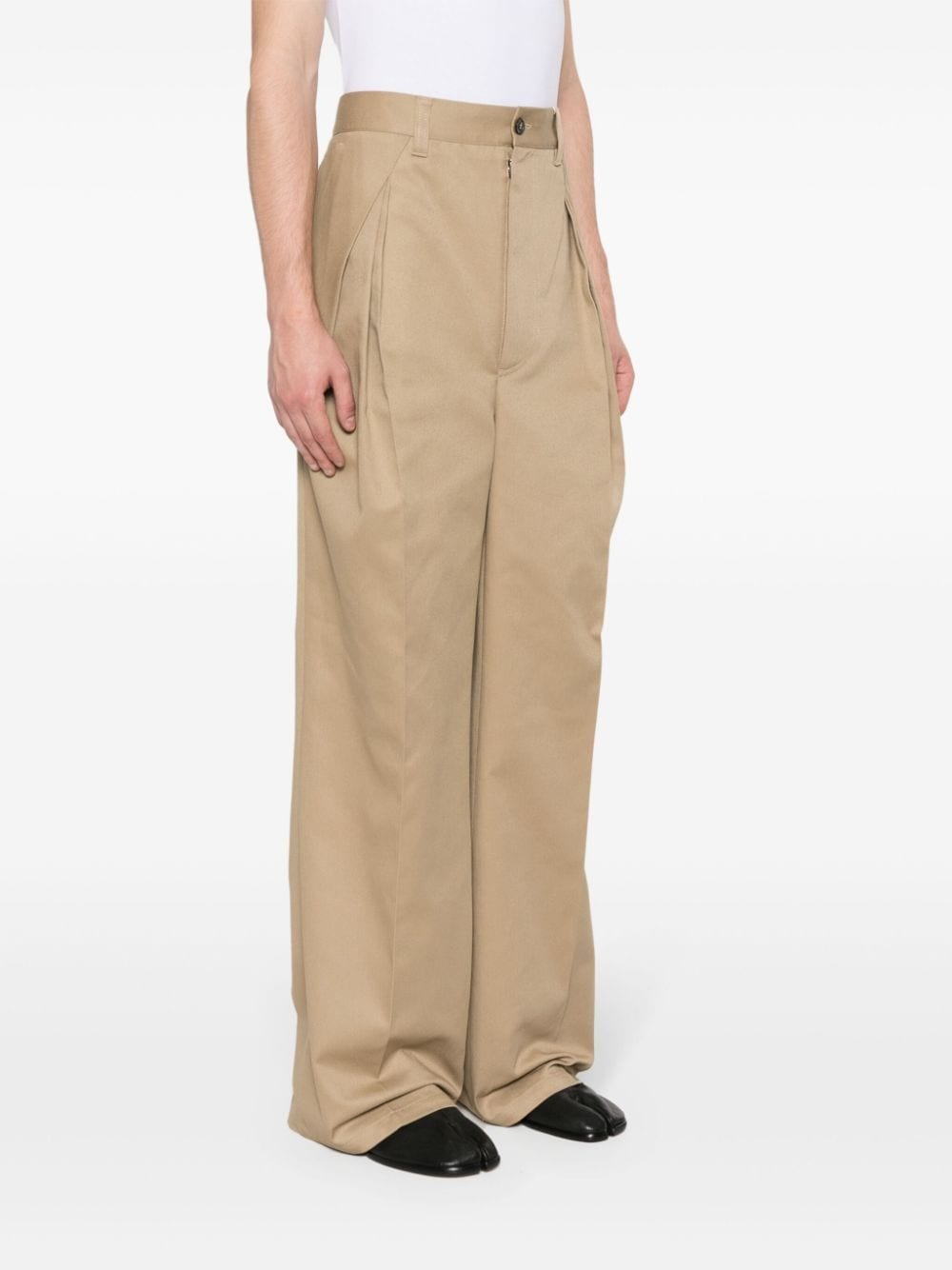 four-stitch pintuck straight trousers - 3