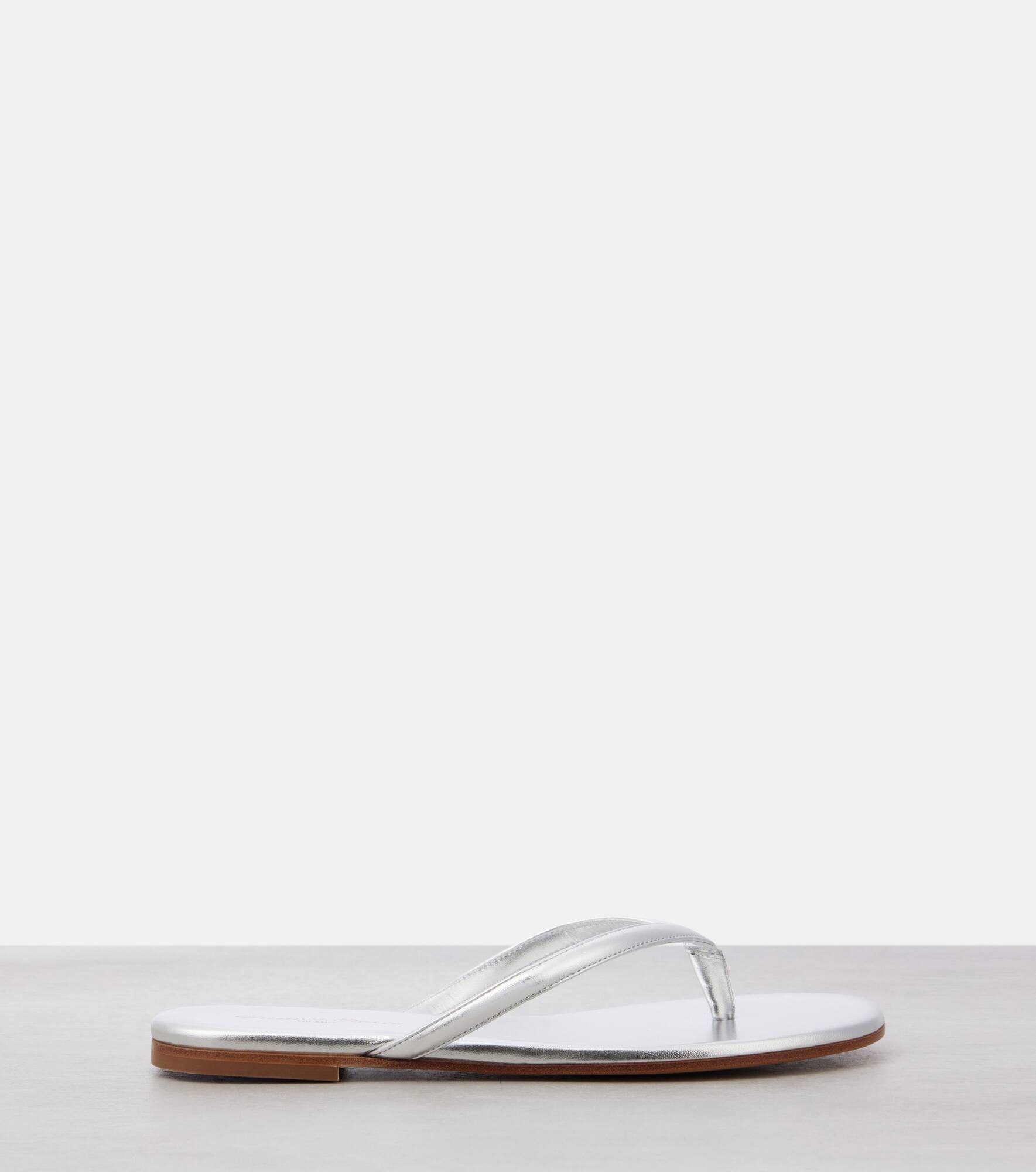 Calypso metallic leather thong sandals - 4