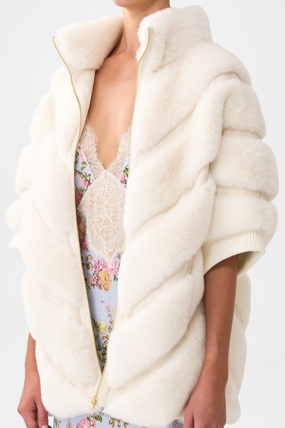 FAUX FUR SHORT SLEEVE SLOUCH JACKET - 5