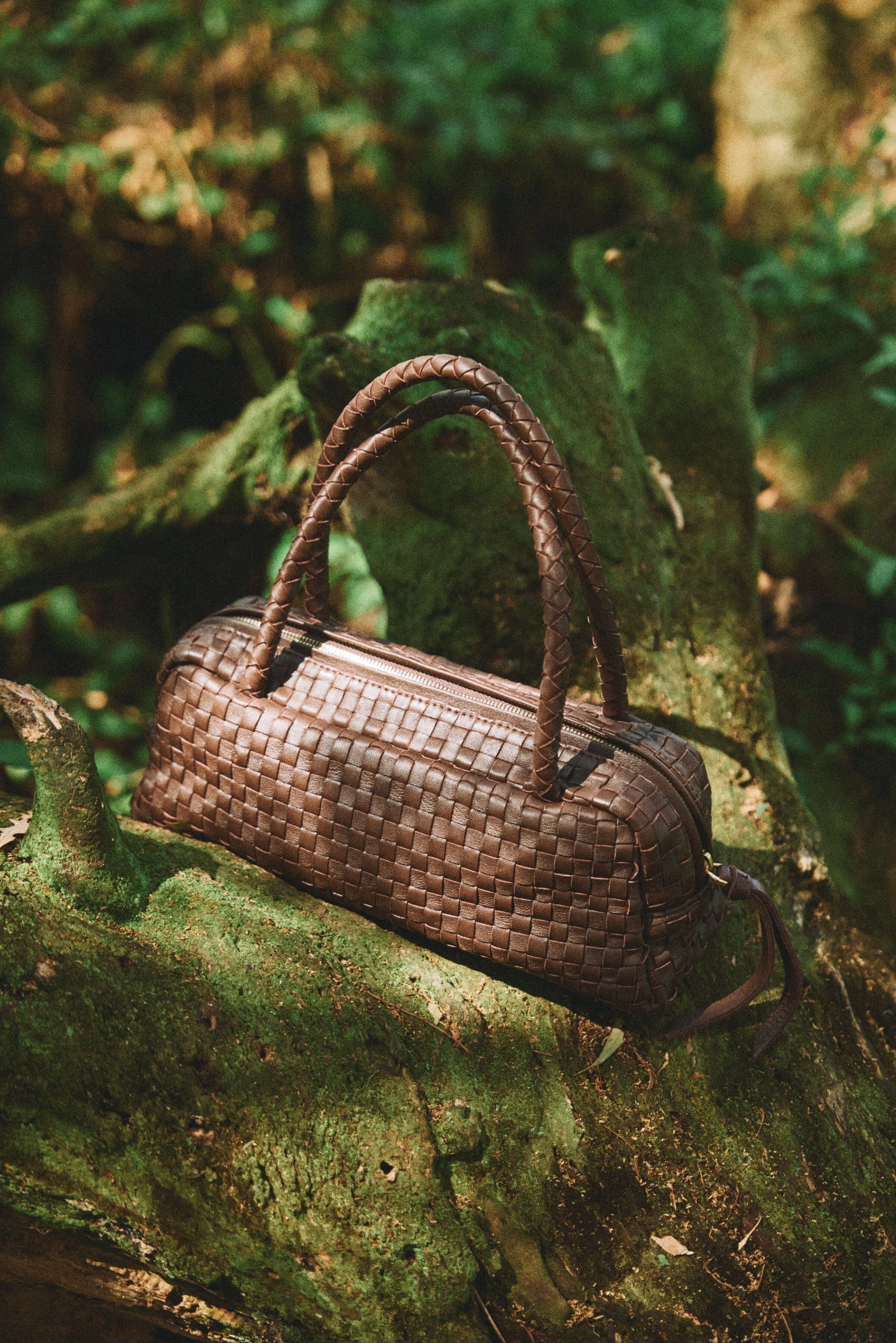 CALAIS BAGUETTE BAG | CHOCOLATE - 1