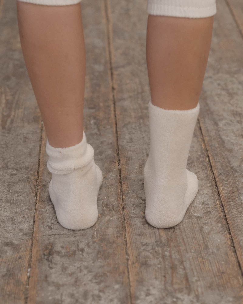Buckle Overankle Socks - Textured Organic Cotton 3