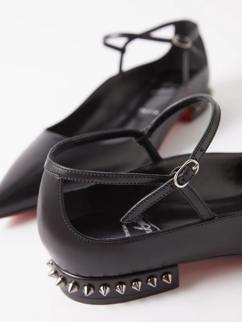 Christian Louboutin Conclusive Leather Pumps in Black