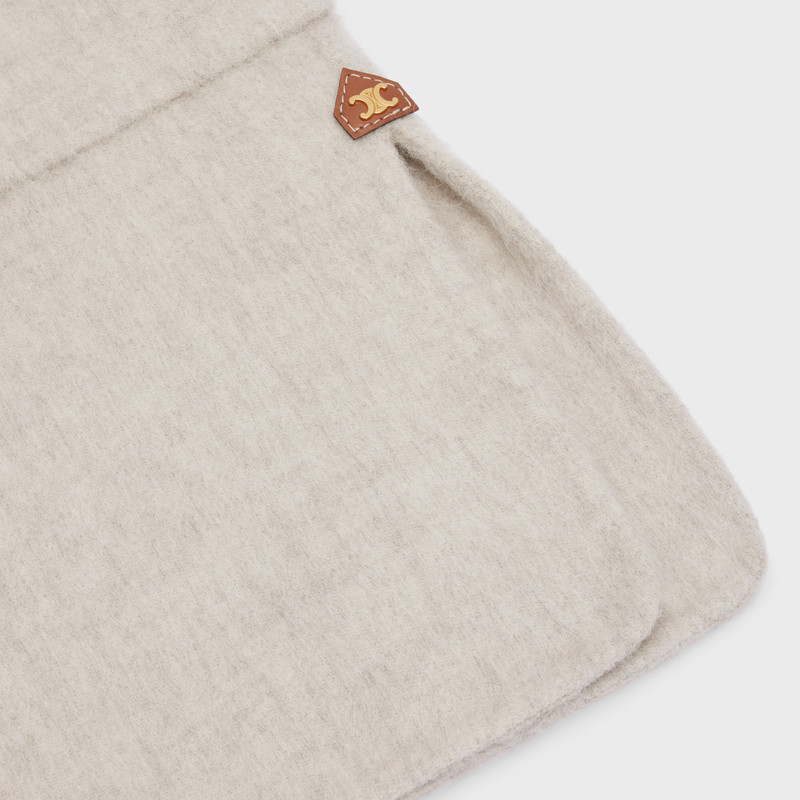 coat with pure collar in BRUSHED llama 4