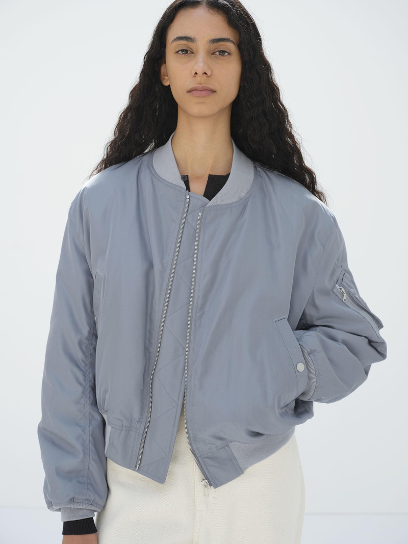 AURALEE HIGH DENSITY SILK TWILL FLIGHT BLOUSON outlook