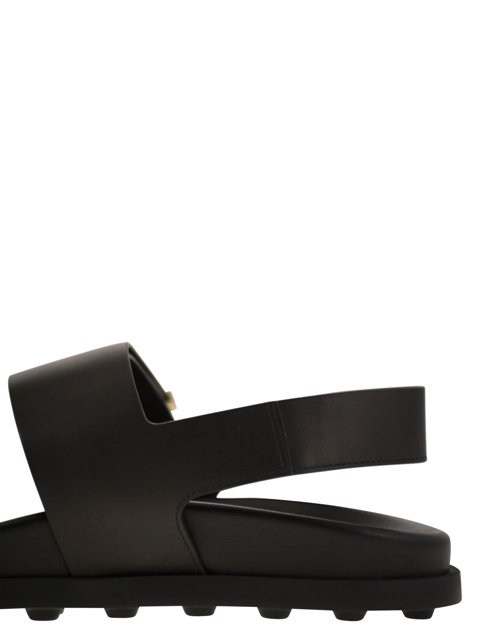 Tod's Women Sandal With Two Leather Straps - 7