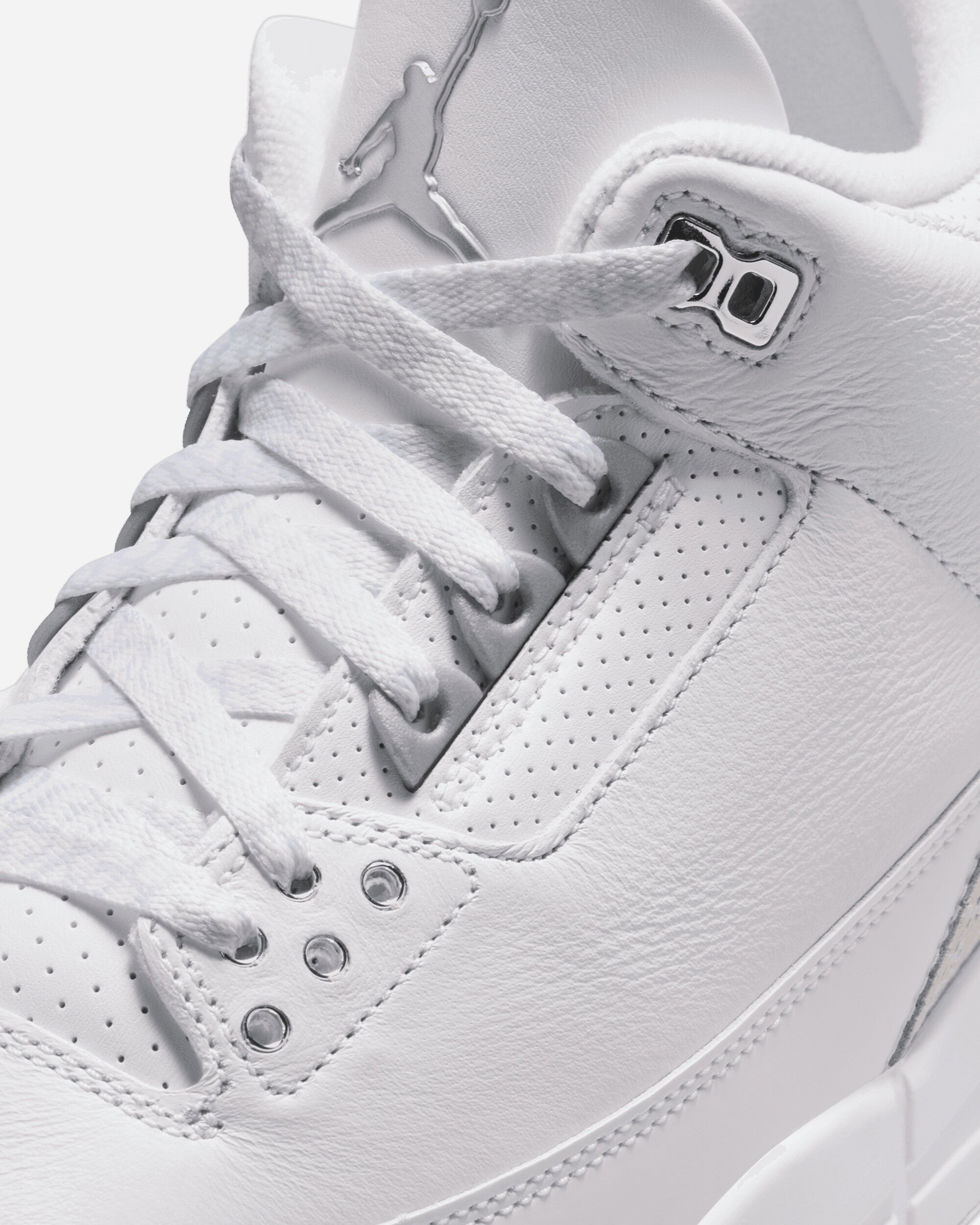 Air Jordan 3 Retro Sneakers White / Silver - 5