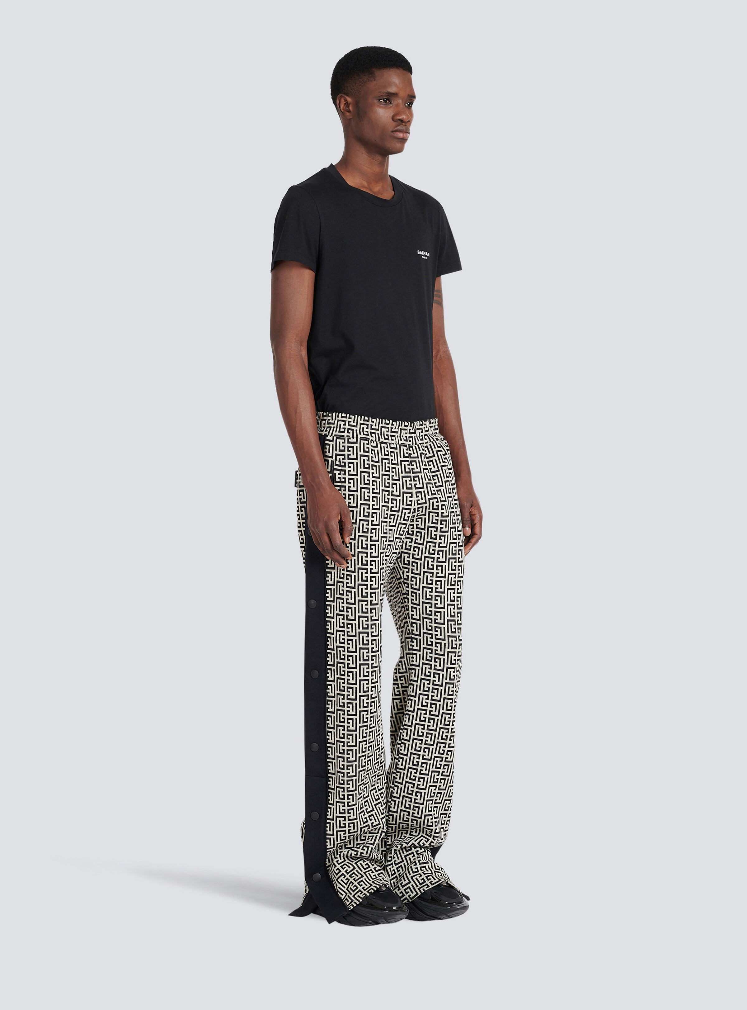 Wide-legged pyjama pants with Balmain monogram and snap buttons - 5