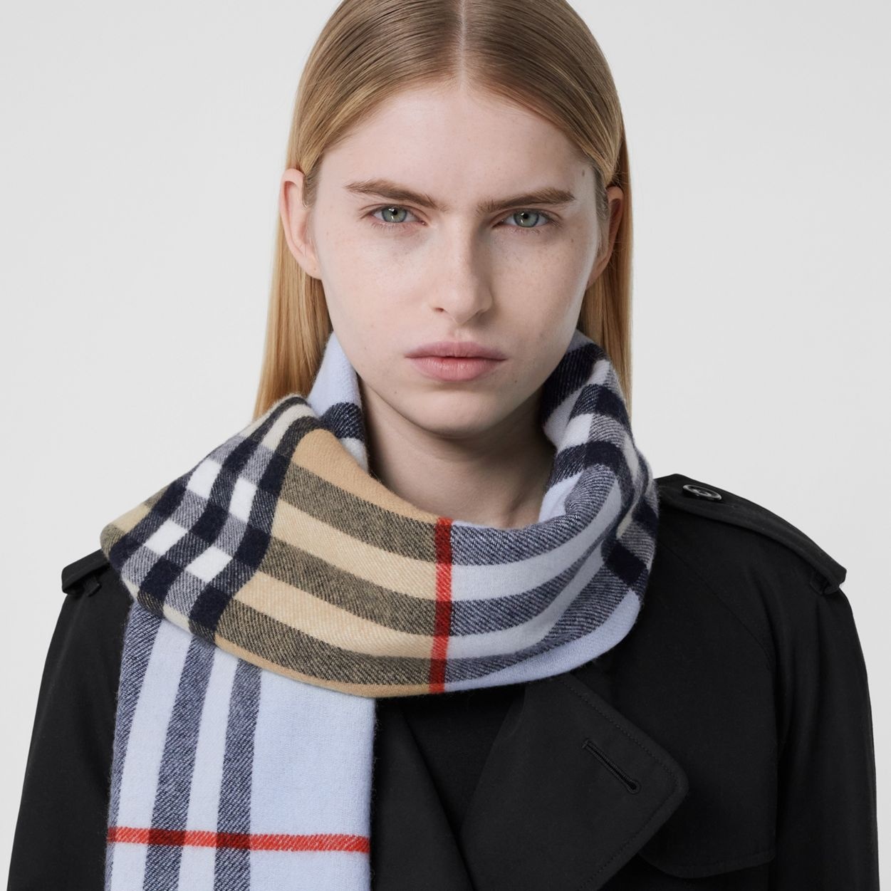 Burberry Contrast Check Cashmere Scarf | REVERSIBLE