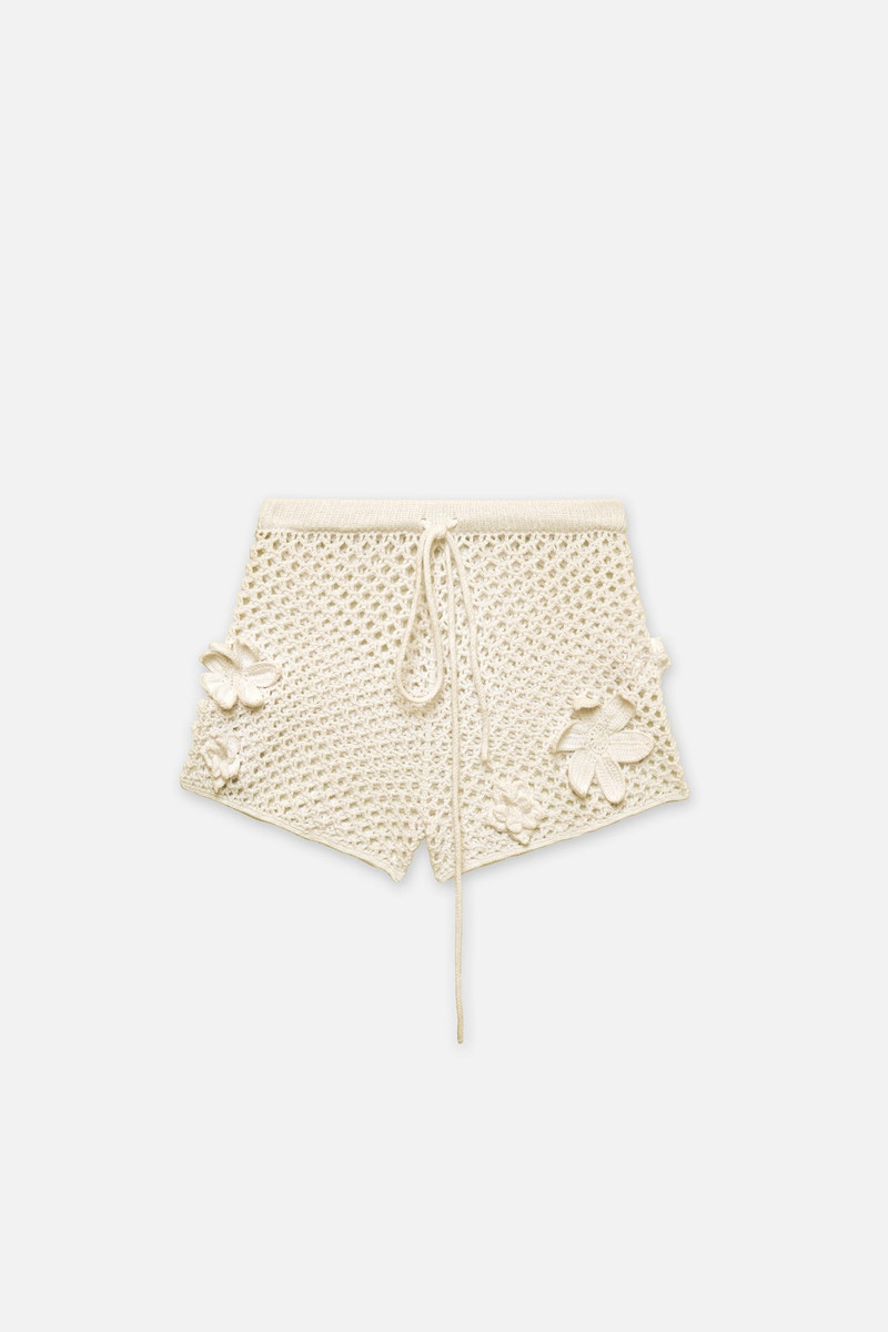 FLORAL LACE CROCHET SHORT 1