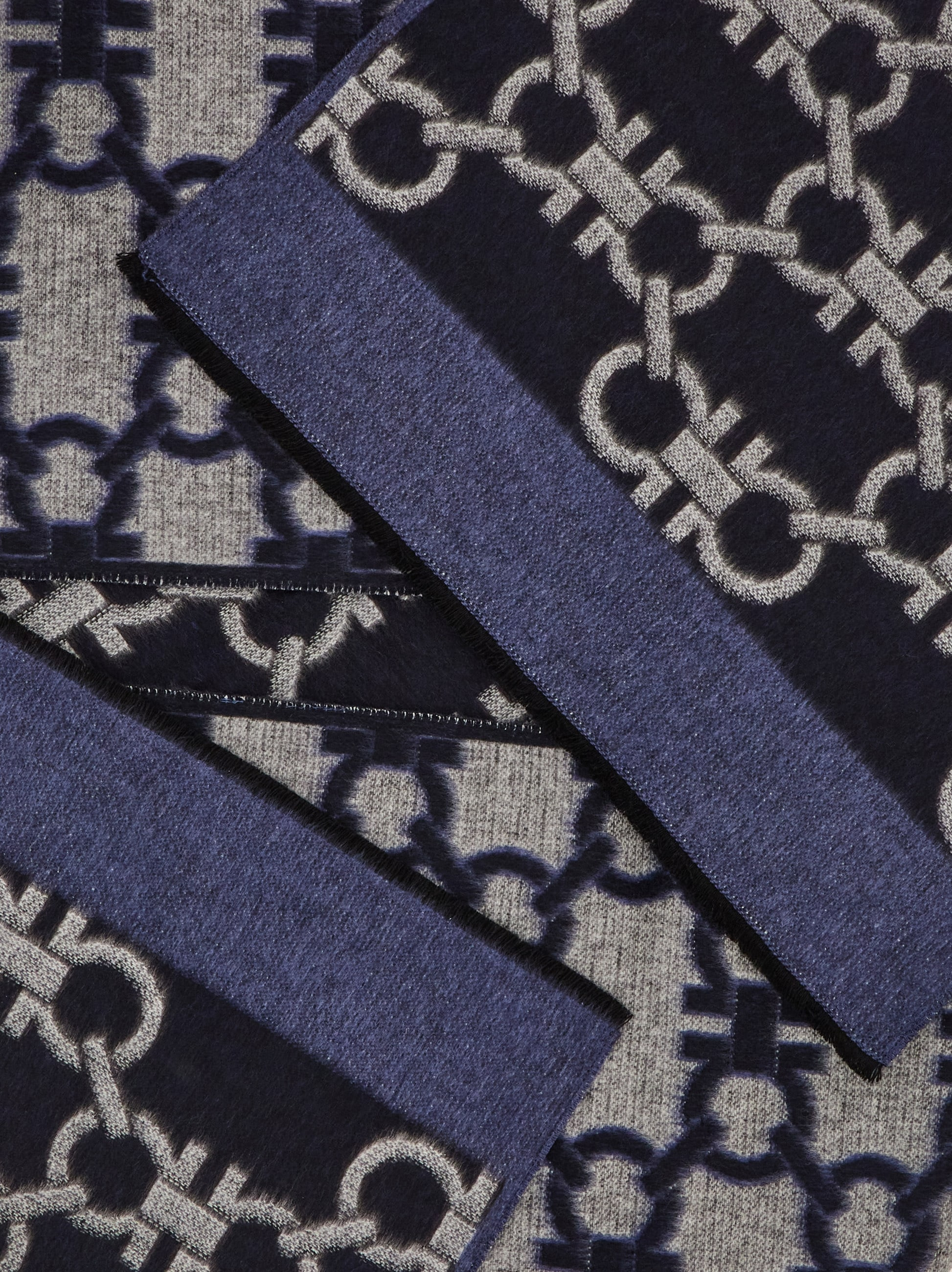 Gancini scarf - 5