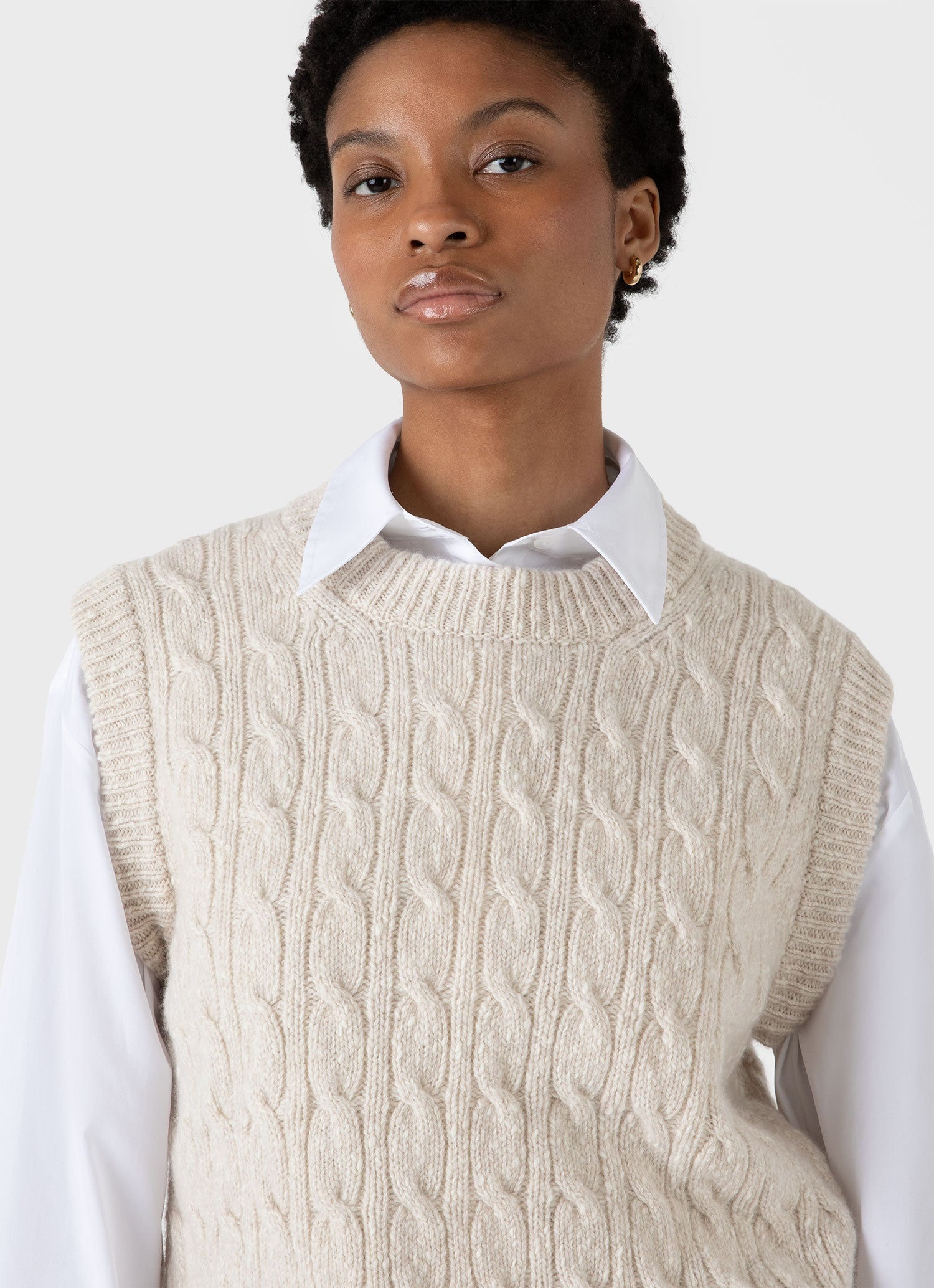 Cable Knit Vest - 4