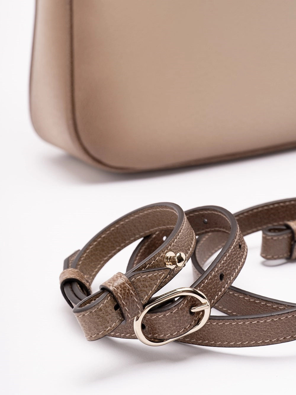 Gucci Women `Gucci Diana` Handbag - 4