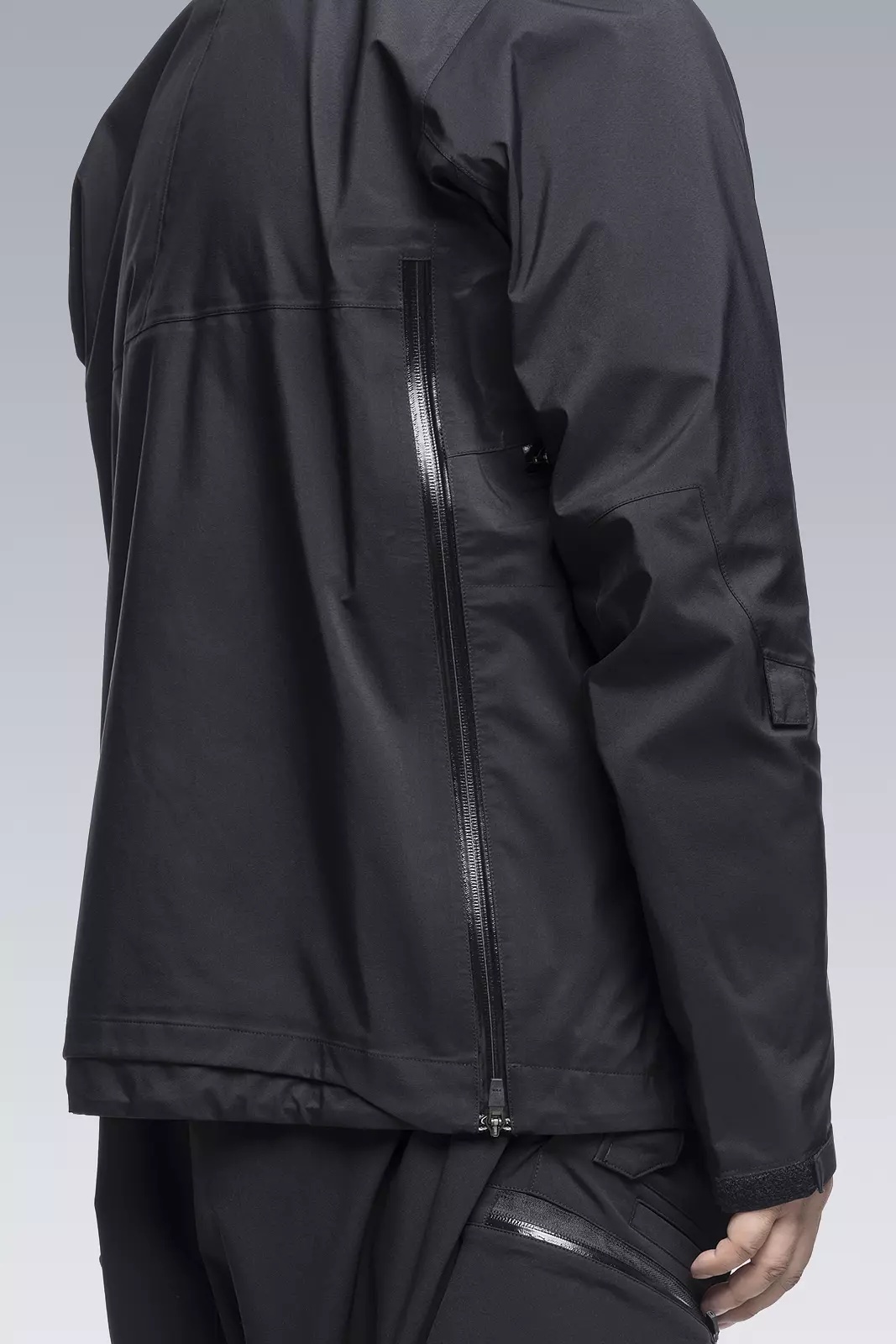 J1A-GTKR-BKS KR EX 3L Gore-Tex® Pro Interops Jacket Black with size 5 WR zippers in gloss black - 35