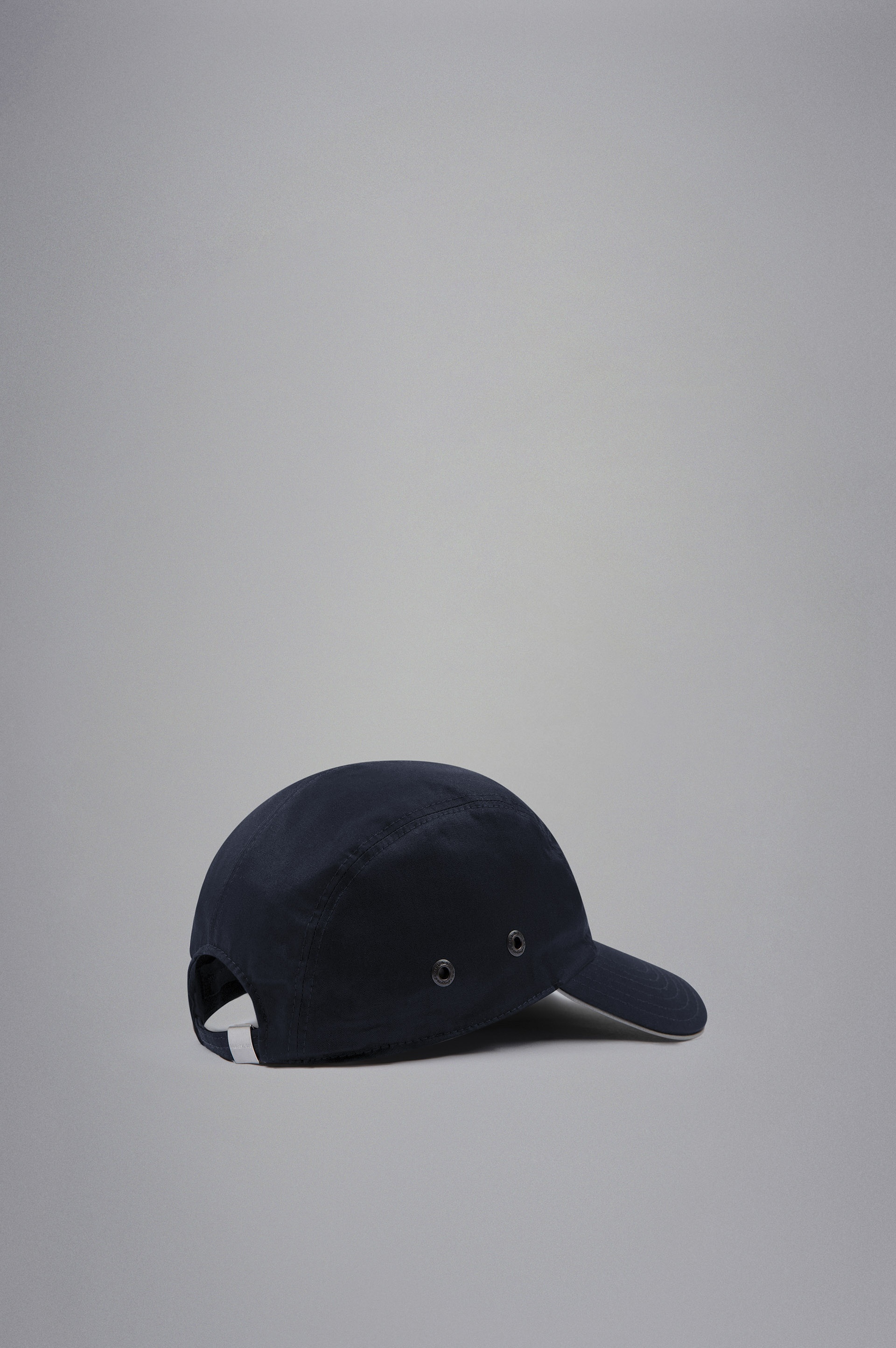 BASEBALL CAP WITH MOON BADGE - 3