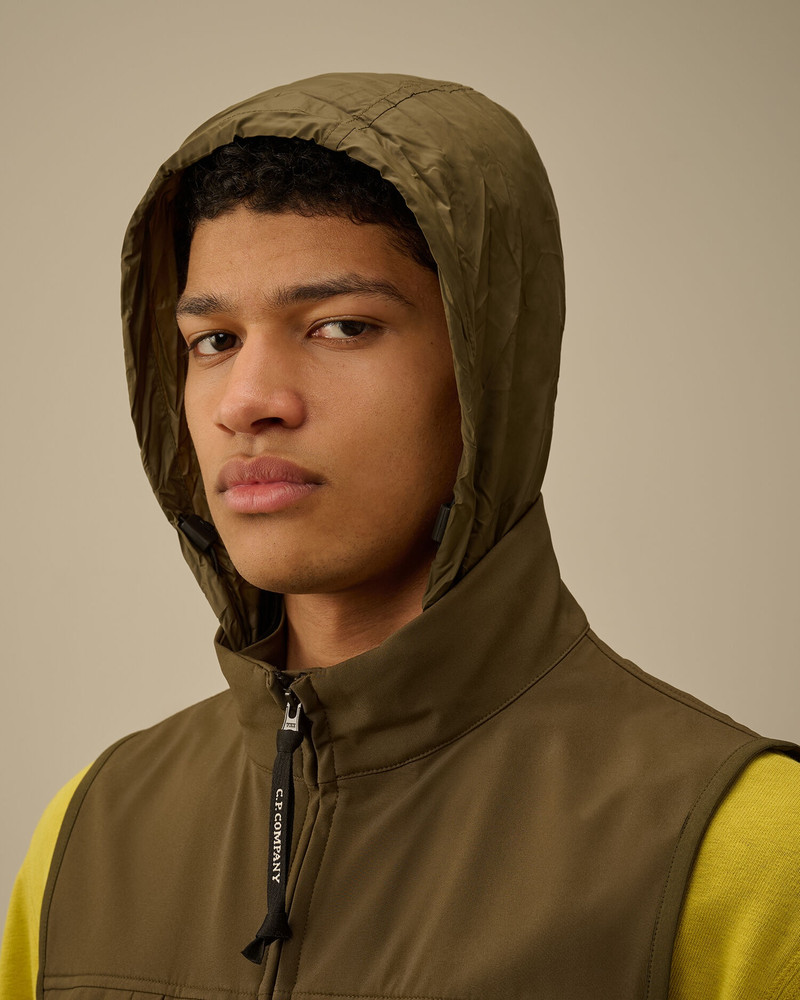 C.P. Shell-R Hooded Vest 6