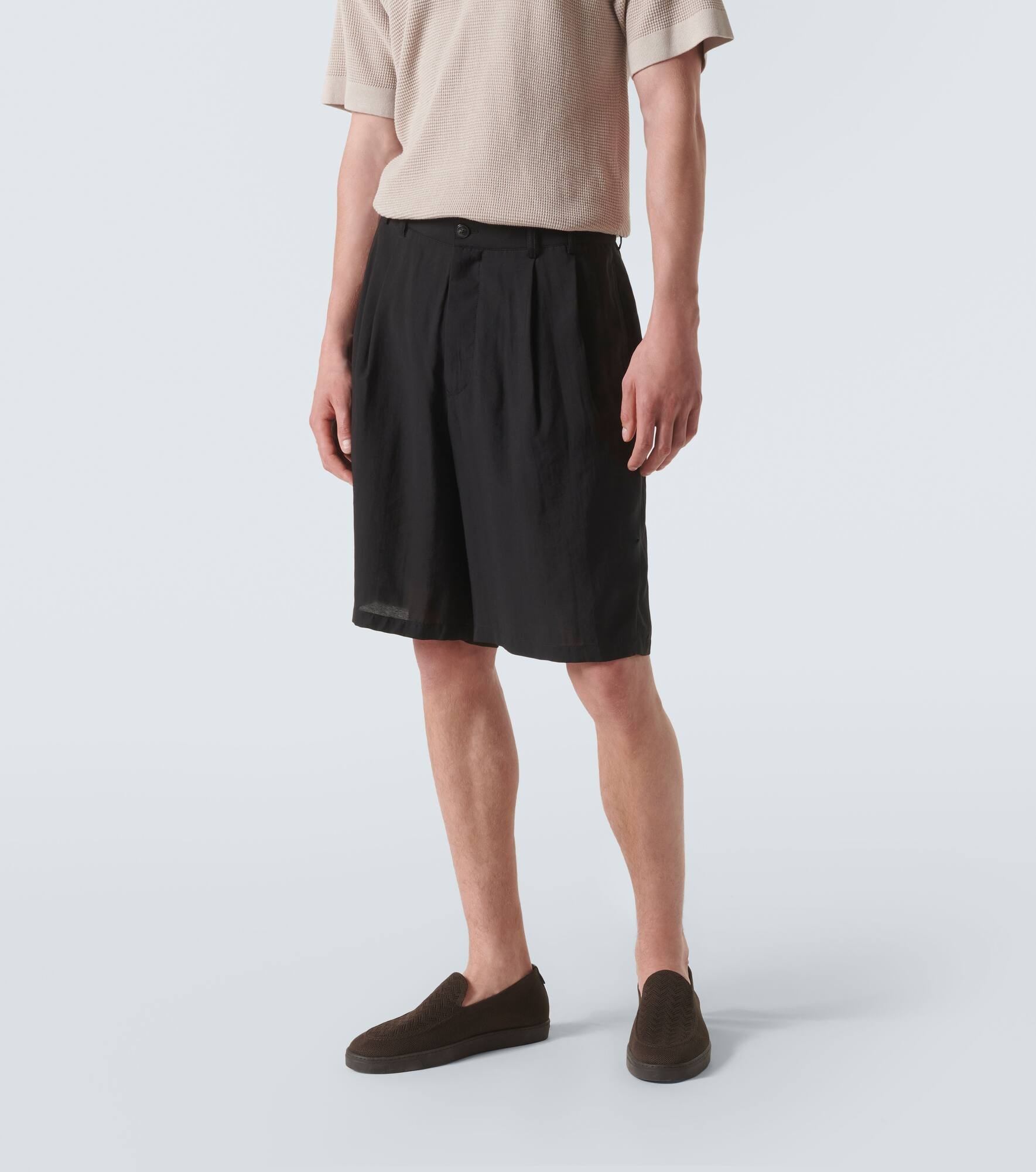 Pleated Bermuda shorts - 3