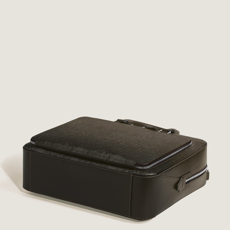 Writing traveler briefcase with sfumato effect 9