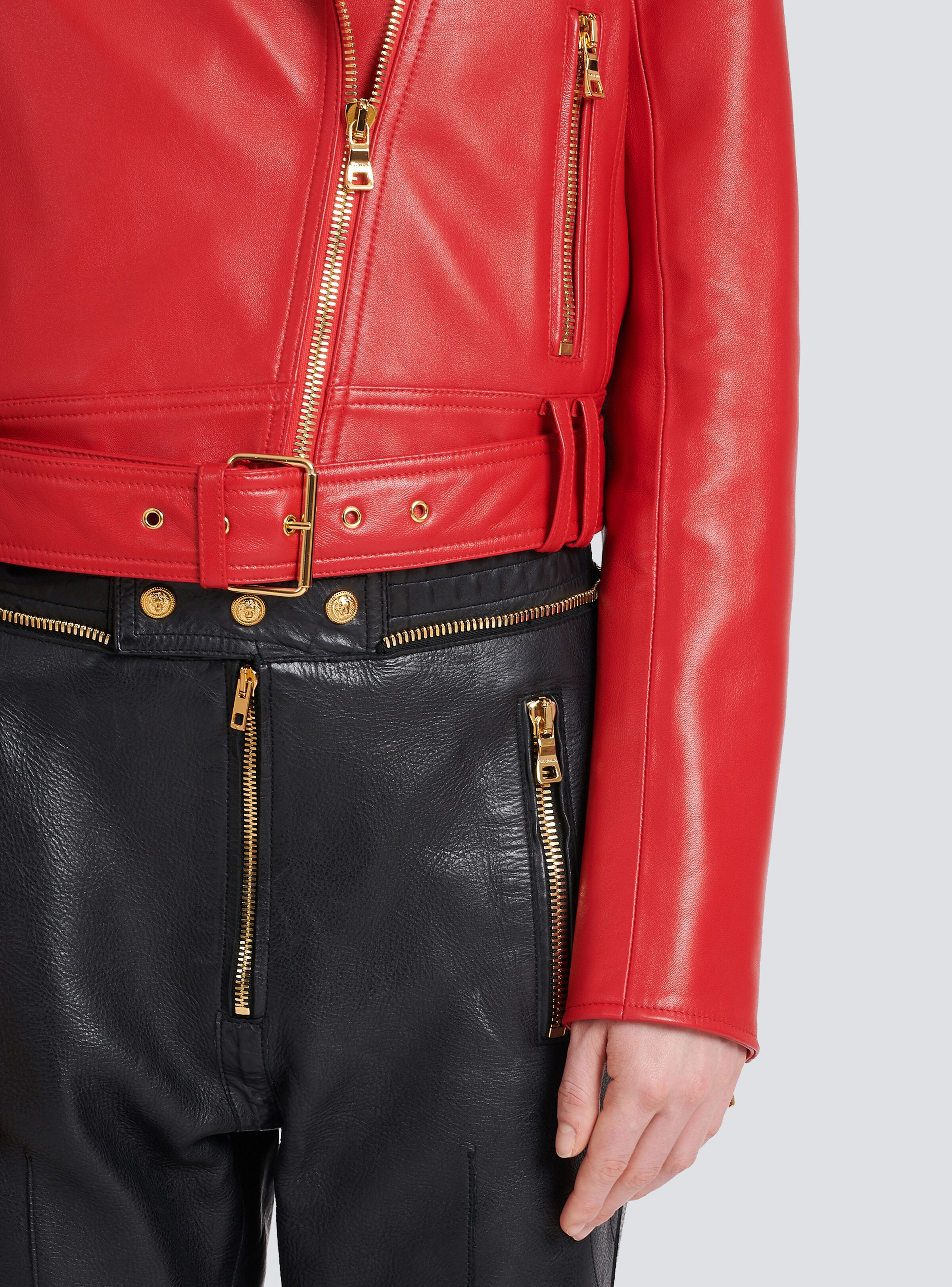 Cropped leather biker jacket - 8