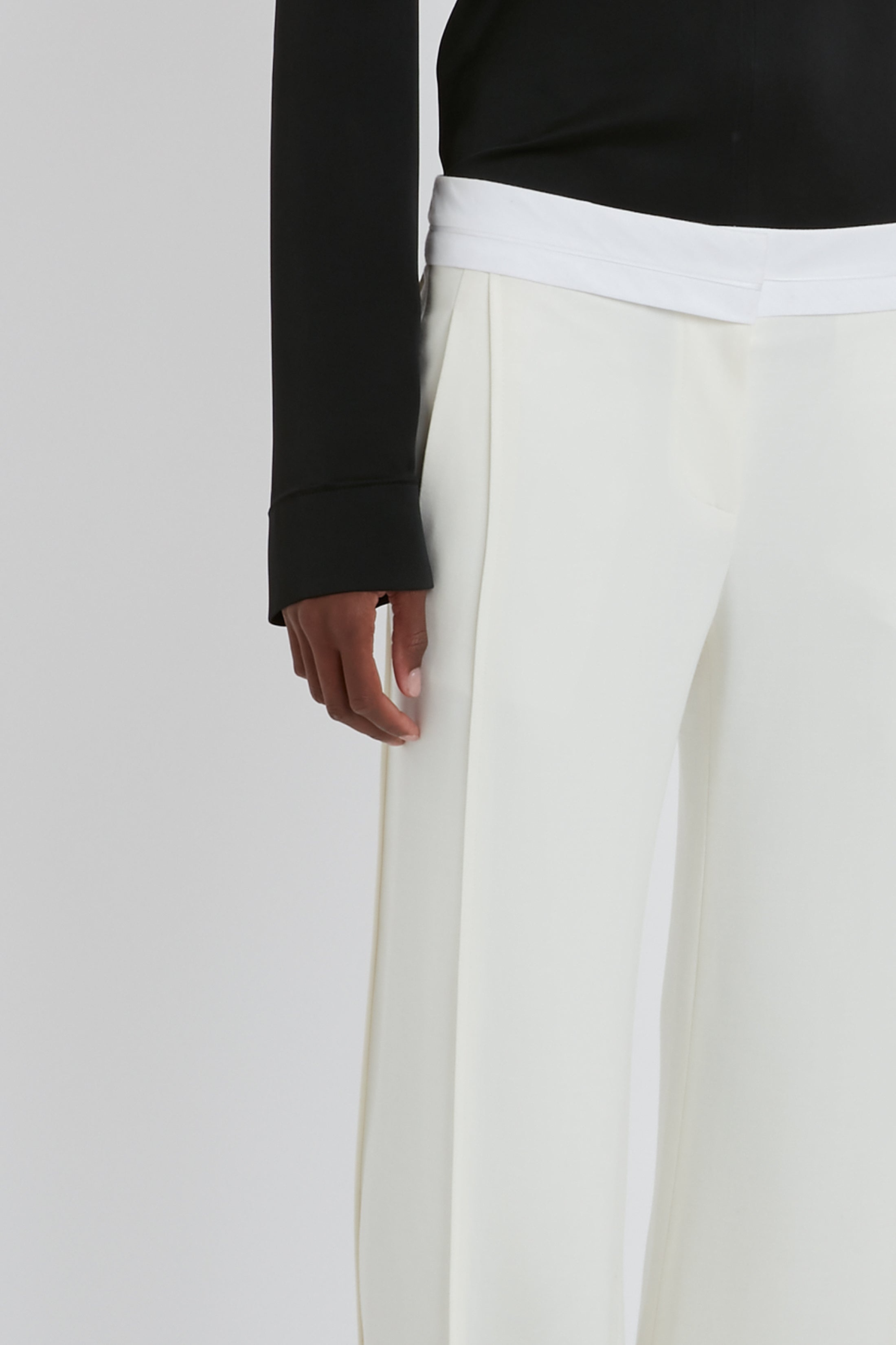 Side Panel Trouser In Off White - 6
