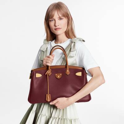 Louis Vuitton All Set outlook