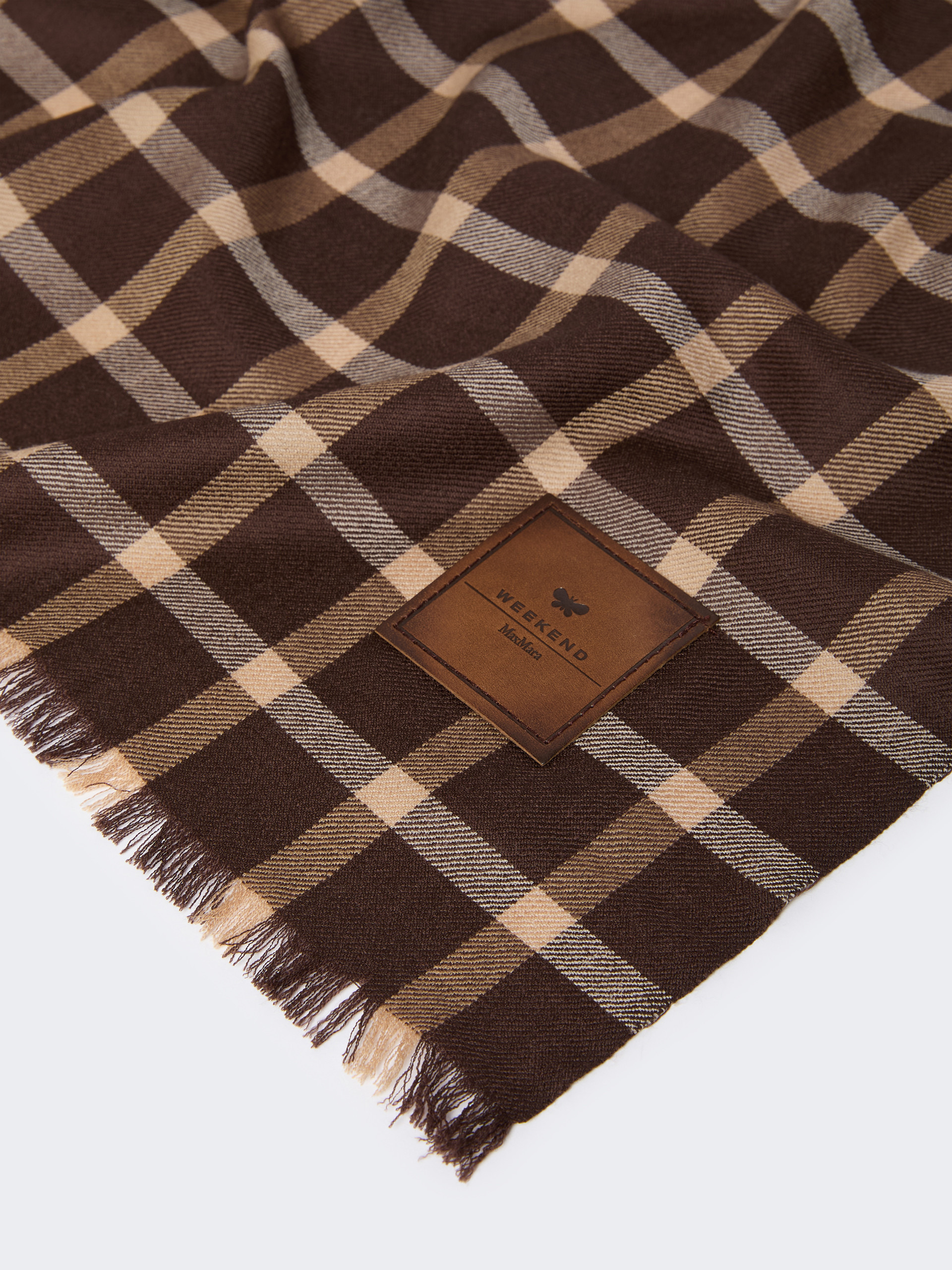 QUANTUM Patterned wool stole - 3
