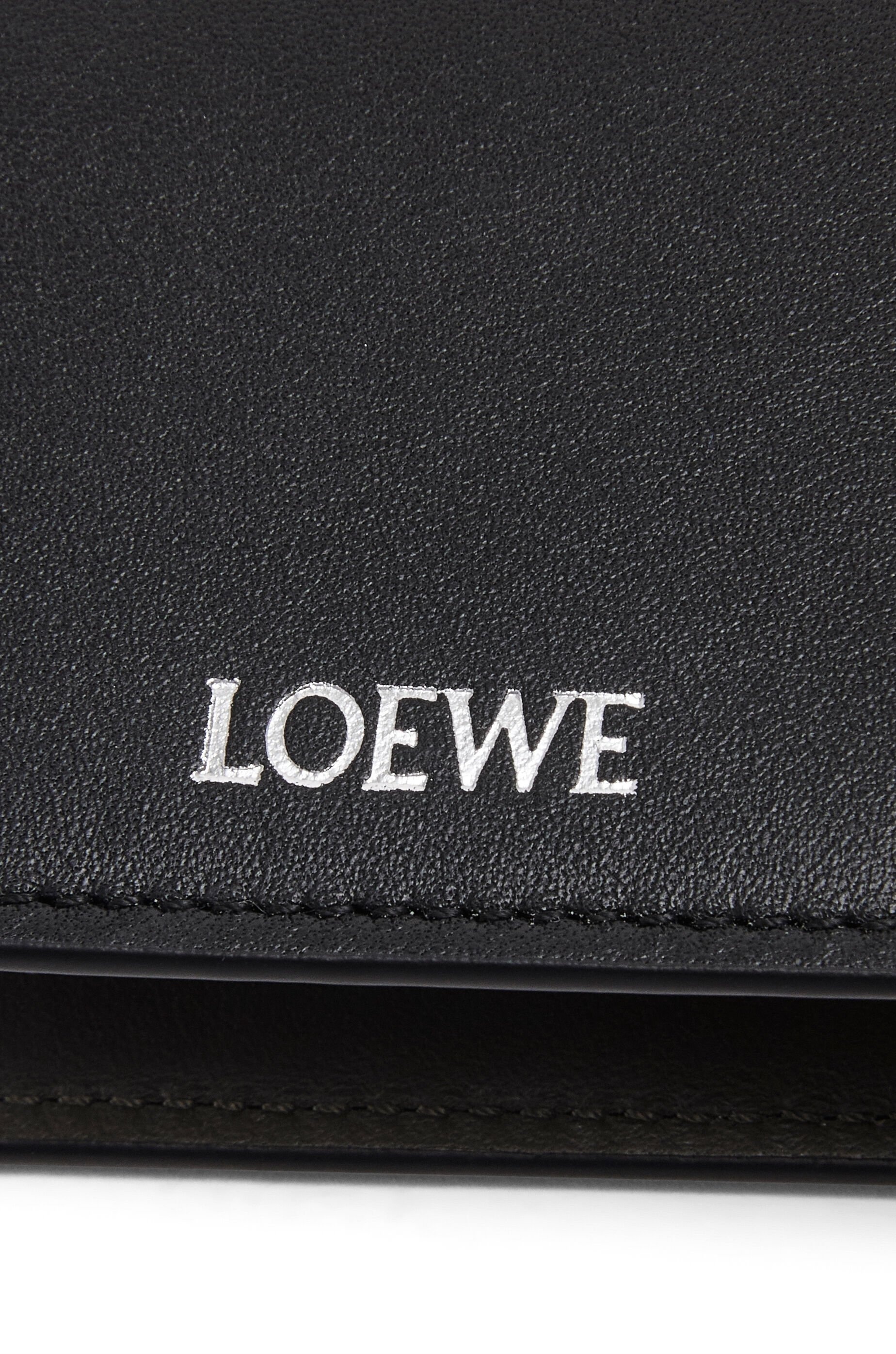 Slim bifold cardholder in shiny nappa calfskin - 5