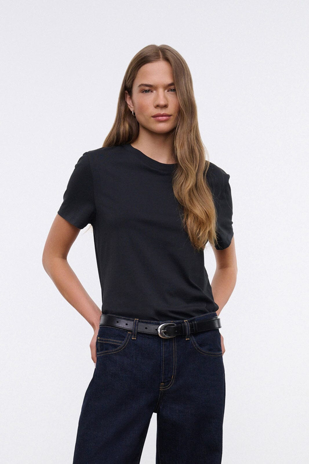 CREW NECK T SHIRT | BLACK - 3