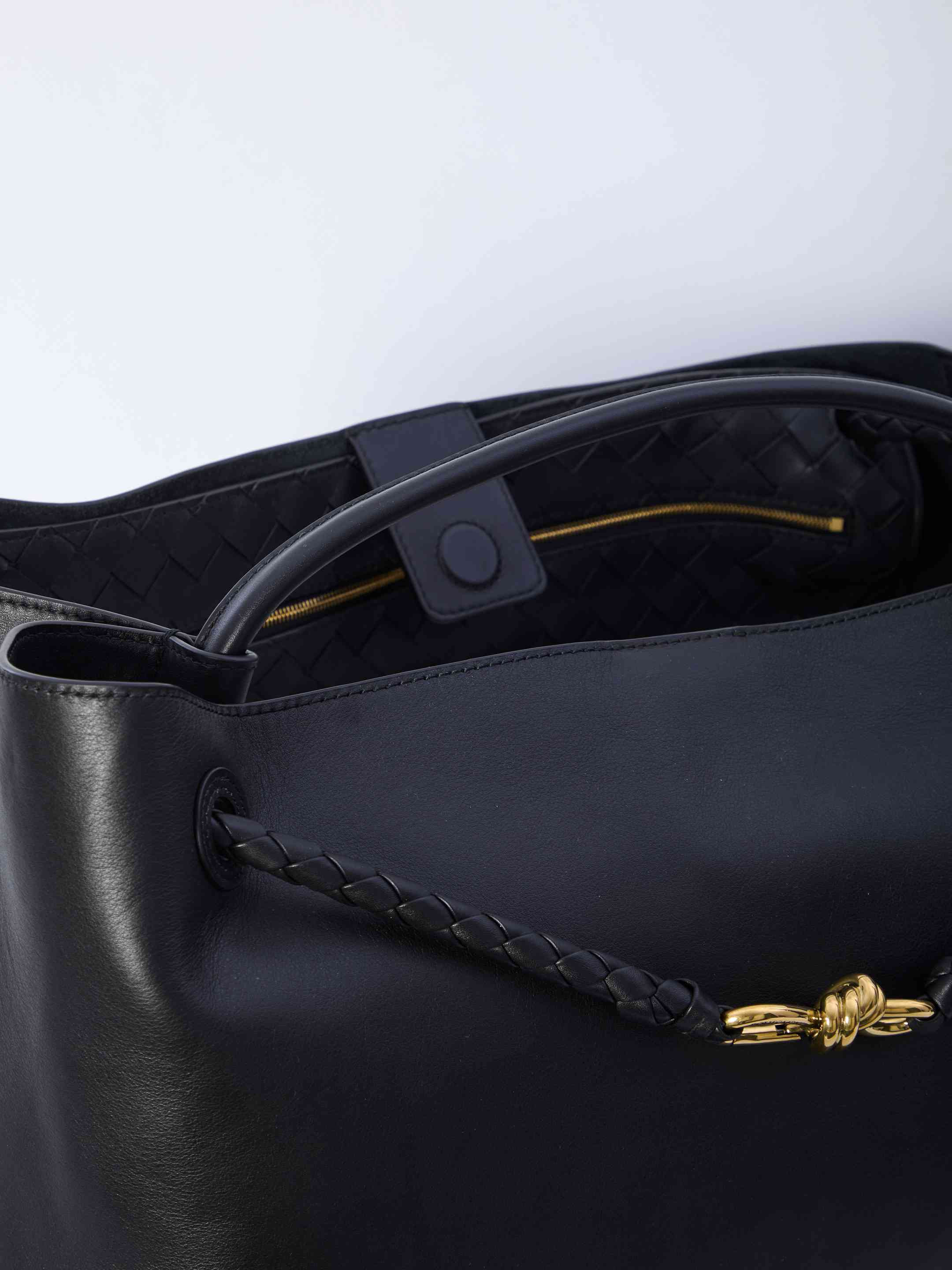 Bottega Veneta Women Black Large Andiamo Bag - 1