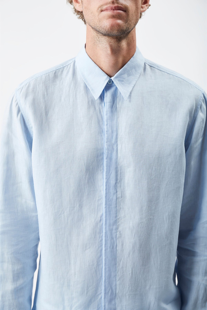 Quevedo Shirt in Light Blue Linen 5