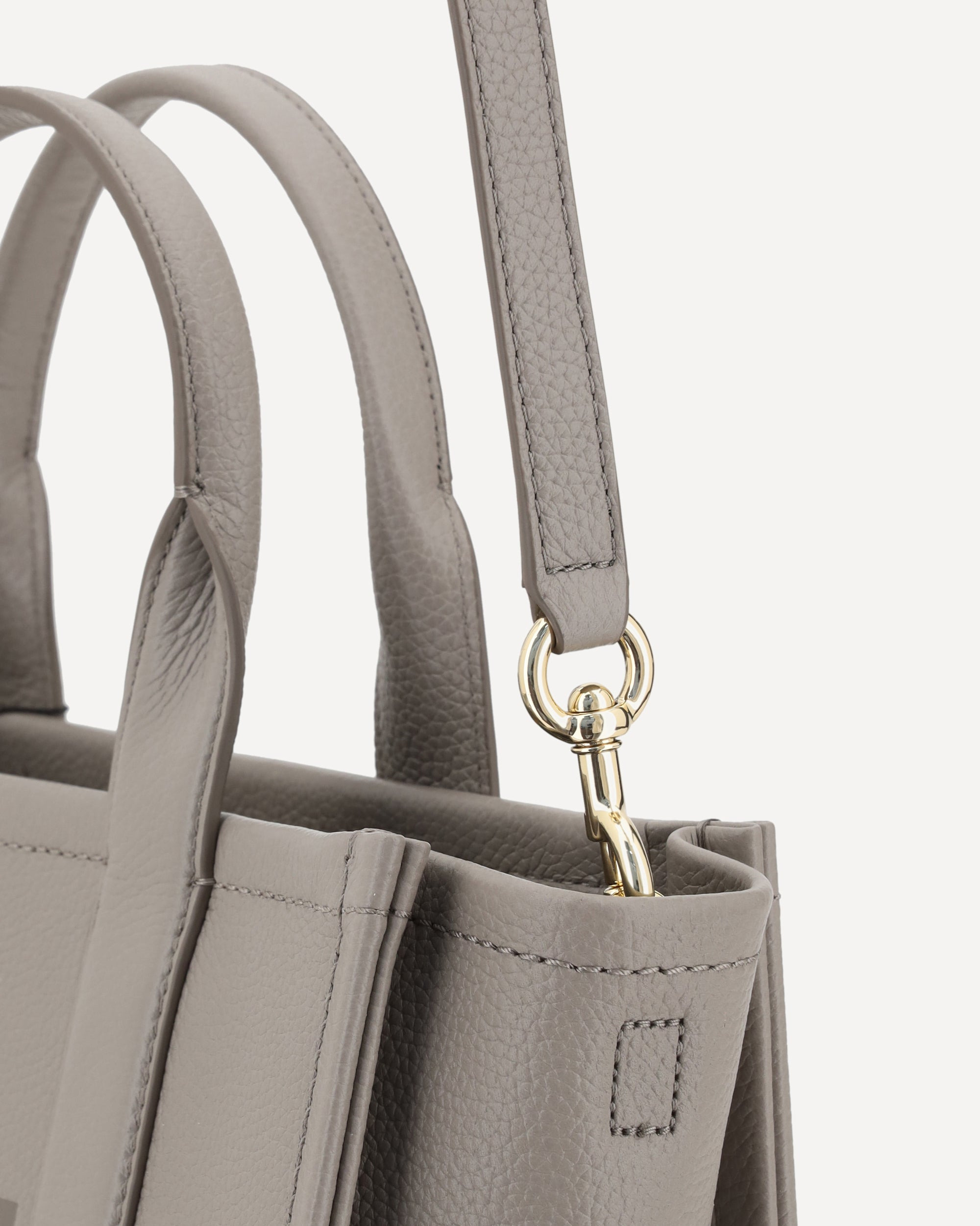 The Medium Tote Handbag - 4