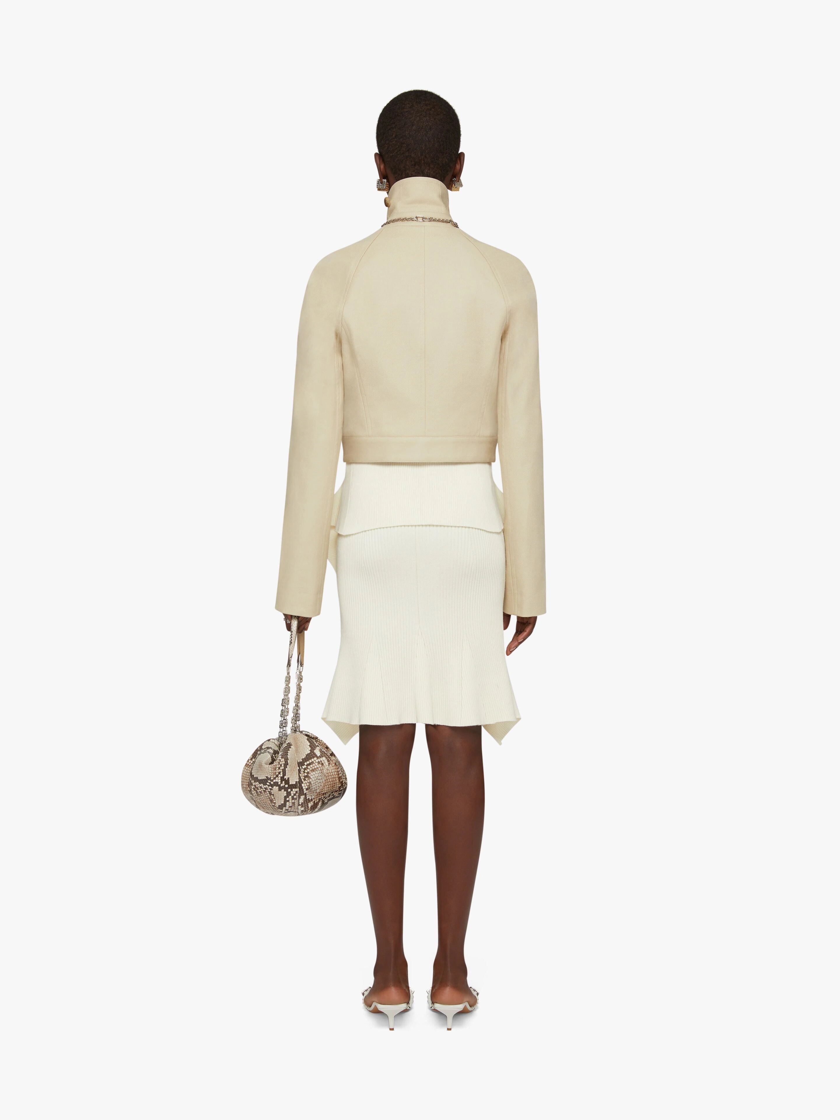 SHORT TRENCH COAT IN COTTON TWILL WITH U-LOCK BUCKLE - 4