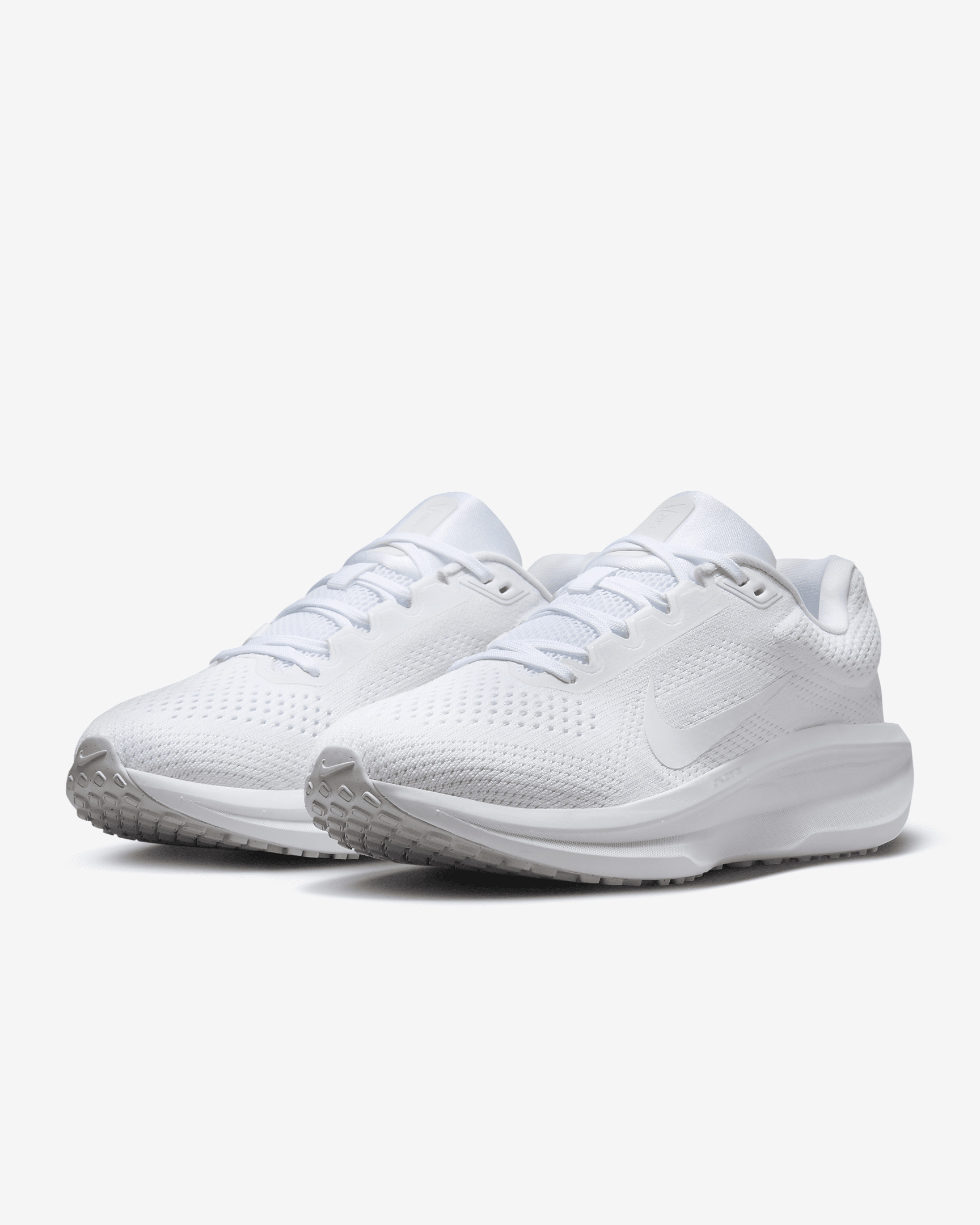 Nike Winflo 11 Women's Road Running Shoes - 6
