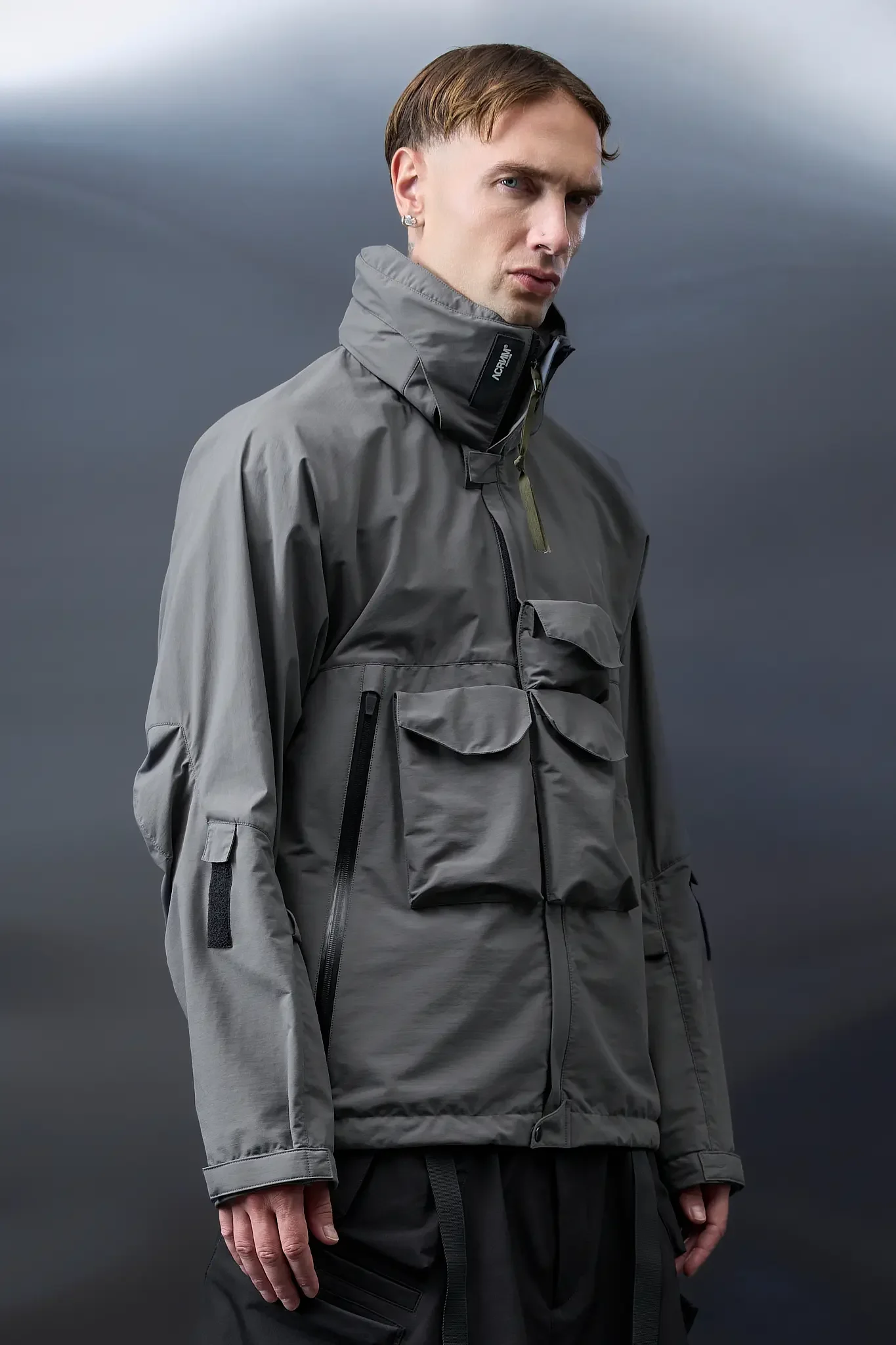 ジャケット・アウター acronym J28-E size S ACRONYM J28-E Epic® Interops Jacket Gray - J28-E_FW2526 | REVERSIBLE